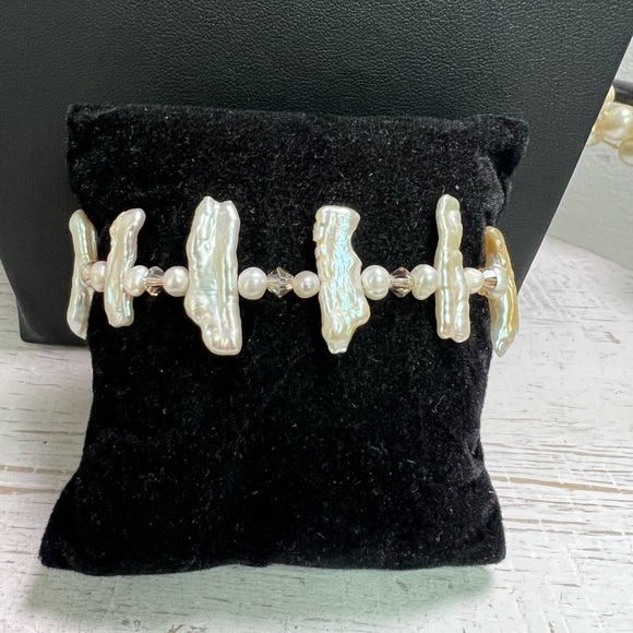 Sundance Jewelry - Biwa Pearl & Sterling Silver Bracelet 6.5 - 7.25” D16